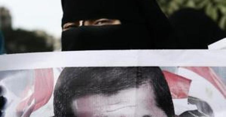 المصريين بالخارج يصوتون على الدستور المصريين بالخارج يصوتون على الدستور