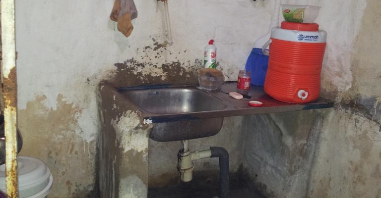 منازل اللاجئين السوريين في المفرق- عدسة خالد عواد الاحمد منازل اللاجئين السوريين في المفرق- عدسة خالد عواد الاحمد