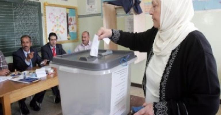 نساء راغبات بالترشح يدعون لوضع كاميرات مراقبة في مراكز الاقتراع والفرز