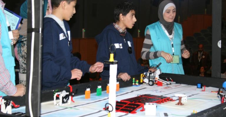 فرق مركز زها تتأهل في مسابقة الربوت فرق مركز زها تتأهل في مسابقة الربوت