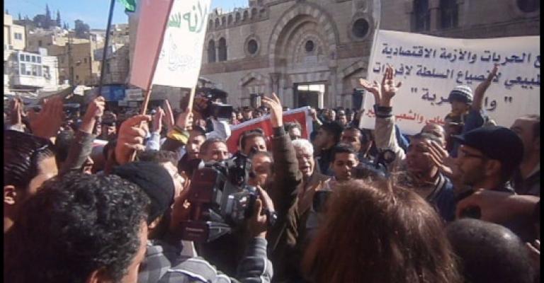  احتكاكات محدودة بعد انتهاء اعتصام الحسيني - فيديو وصور