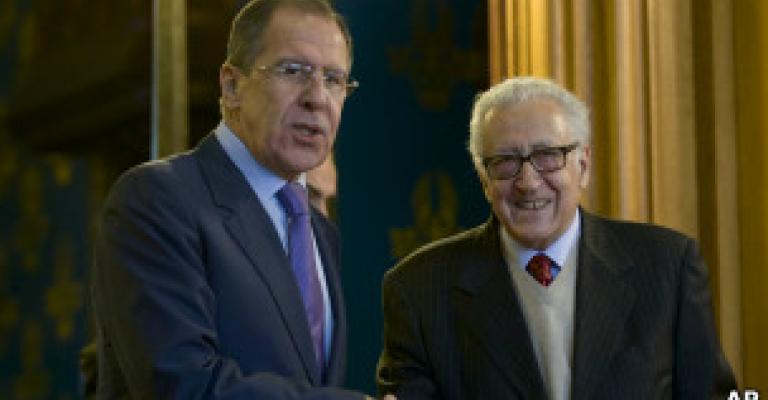 الإبراهيمي: لا بديل عن الحل السلمي لإنقاذ سورية من الجحيم الإبراهيمي: لا بديل عن الحل السلمي لإنقاذ سورية من الجحيم