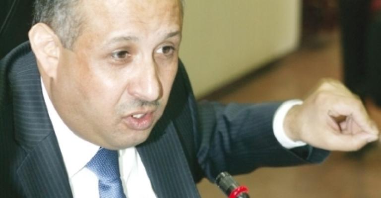 الحكومة تزيل التمييز ضد المرأة في التقاعد المدني الحكومة تزيل التمييز ضد المرأة في التقاعد المدني