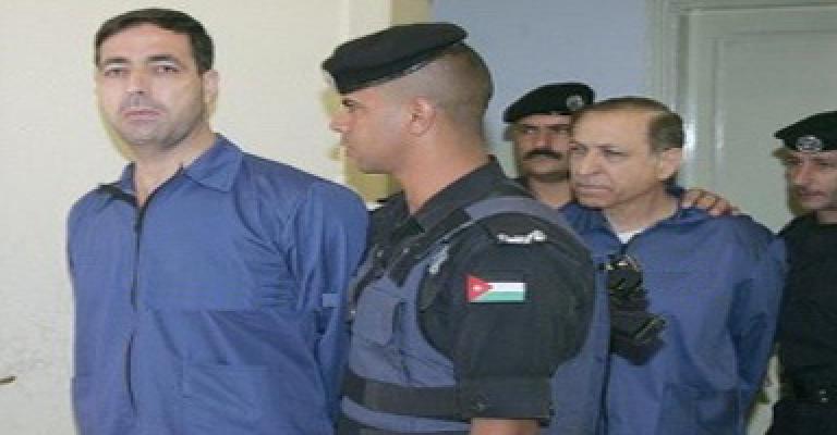 أبو حمدان والعقباني يقران بتهمة الاستثمار الوظيفي