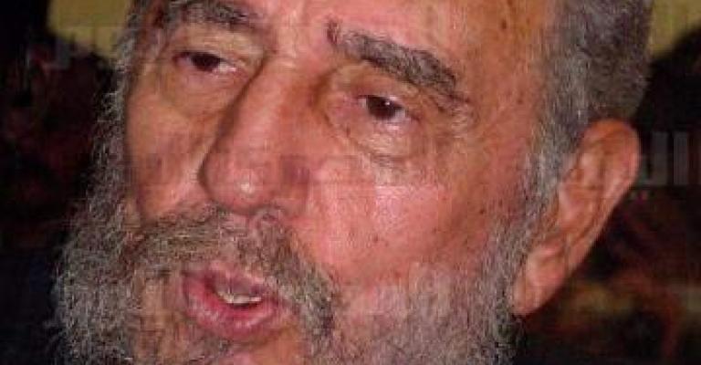 «كاسترو» يدلي بصوته في الانتخابات التشريعية