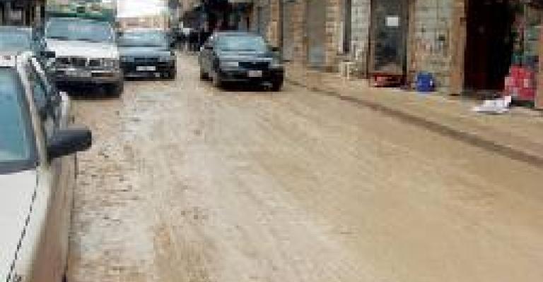 الكرك: شوارع مؤتة والمزار مدمره في غياب المسؤولية 