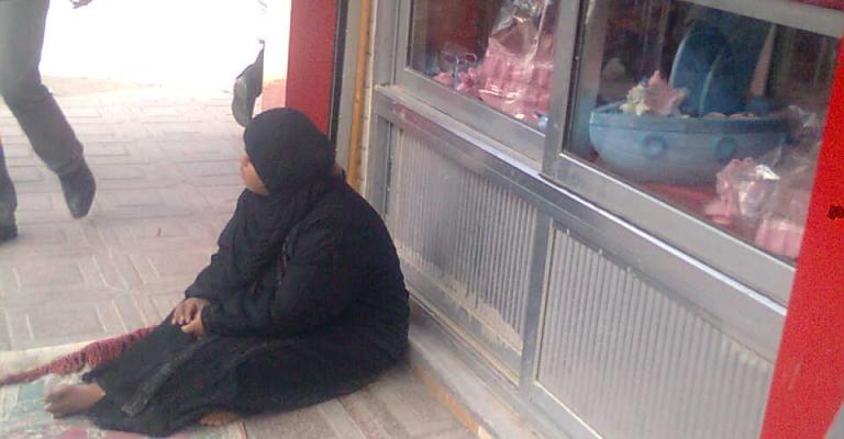 تسول اللاجئين ظاهرة تشي بتقصير الجمعيات في المفرق