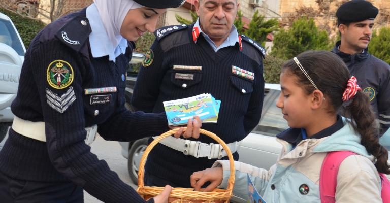 إدارة السير توعي طلاب المدارس إدارة السير توعي طلاب المدارس