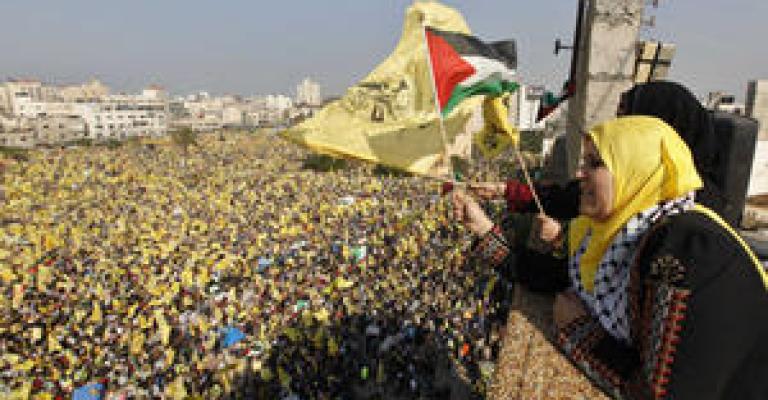 عباس بدأ مشاورات تشكيل حكومة تكنوقراطية