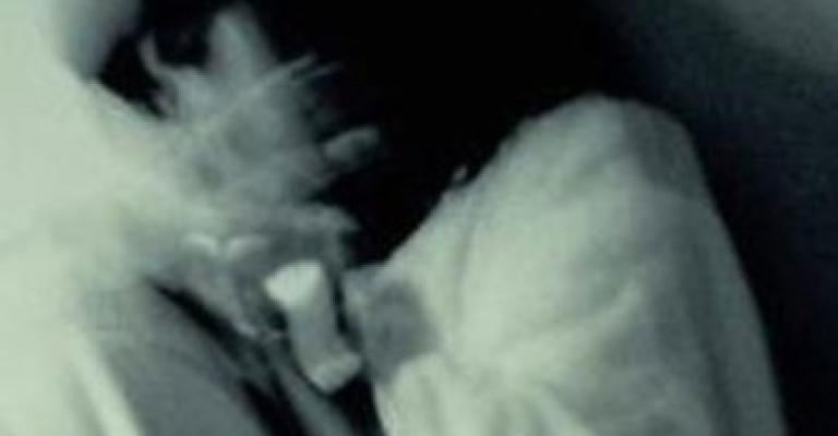 الكرك: انتحار سيدة حامل ووفاة طفل بغصة حليب 