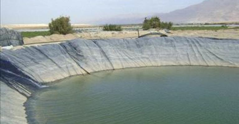 مزارعون يحذرون من رفع اسعار مياه الري