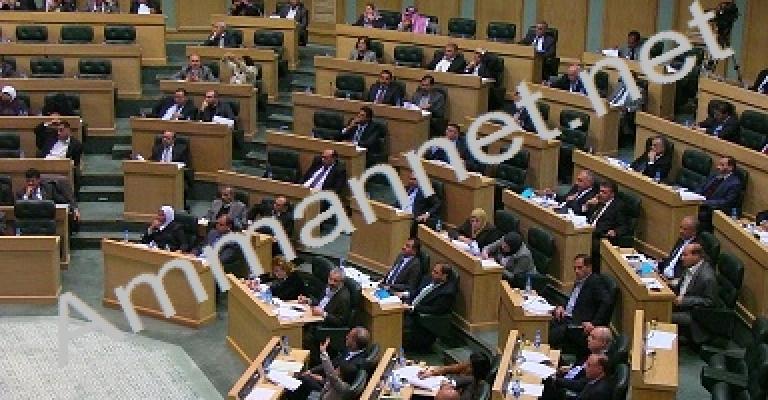 مذكرة من 64 نائبا تطالب بالتراجع الفوري عن رفع أسعار المحروقات مذكرة من 64 نائبا تطالب بالتراجع الفوري عن رفع أسعار المحروقات