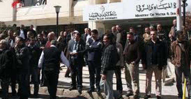 معتصمو المياه يلوحون بقطعها عن المملكة 