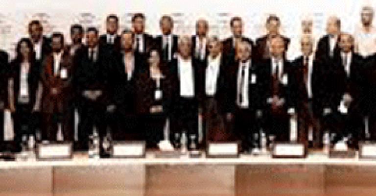 ناشطون سوريون سياسيون يتركون الساحة الأردنية لصالح الإغاثة