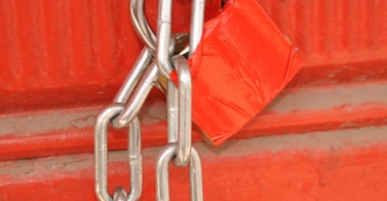 الامانة تغلق ثلاث مستودعات في المقابلين