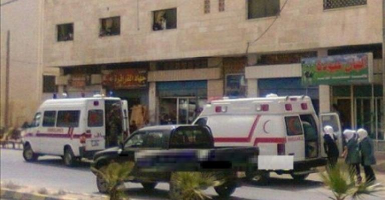إصابة 13 طالبة بتسمم غذائي