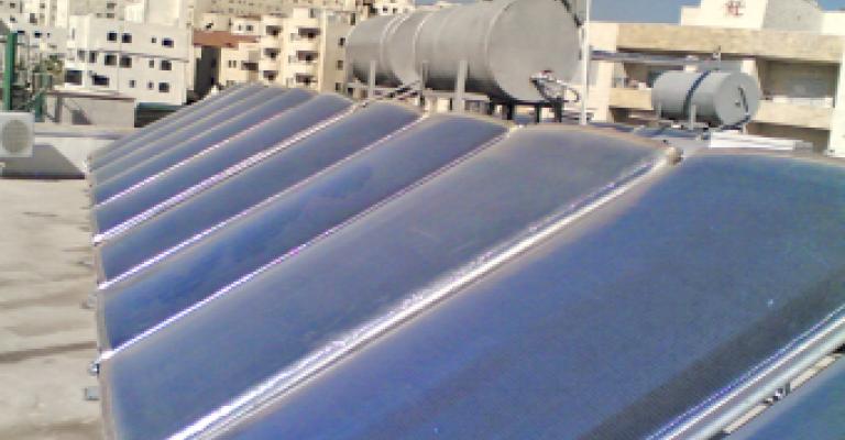 مطالب بإعادة النظر باشتراط السخان الشمسي بإذن الأشغال مطالب بإعادة النظر باشتراط السخان الشمسي بإذن الأشغال