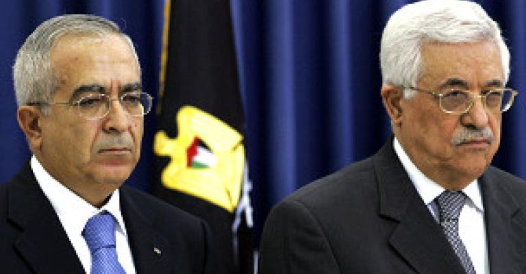 عباس يعلن بدء المشاورات لتشكيل حكومة وفاق 