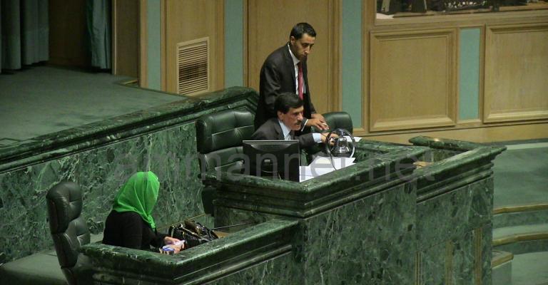 النواب يعرفون الكسب غير المشروع ويؤجلون البت بالمشمولين-فيديو النواب يعرفون الكسب غير المشروع ويؤجلون البت بالمشمولين-فيديو