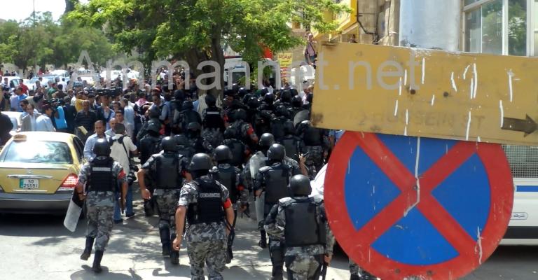 الافراج عن 10 متهمين بأعمال شغب أمام السفارة العراقية بكفالة