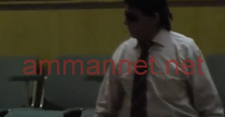 شبلي حداد يراقب أداء النواب- فيديو شبلي حداد يراقب أداء النواب- فيديو