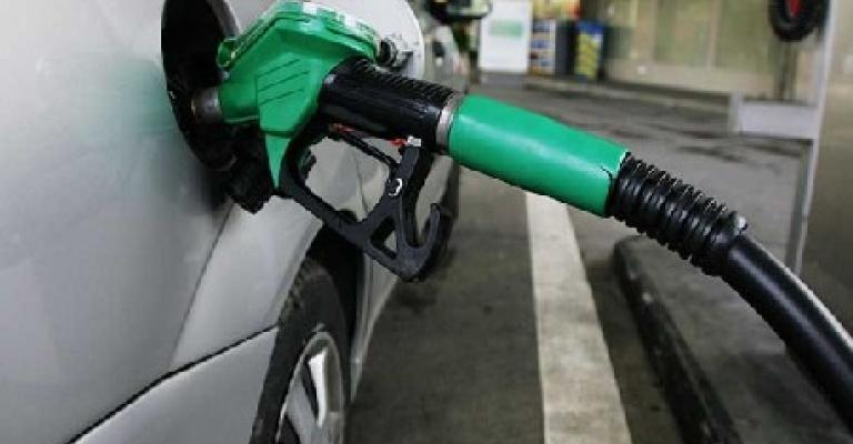 الفايز: ترجيحات تثبيت أسعار المشتقات والرفع وارد الفايز: ترجيحات تثبيت أسعار المشتقات والرفع وارد