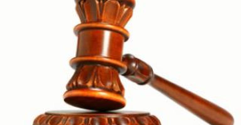 تهمة اثارة النعرات الطائفية لوالدة فتاة ادعت على رجل اعمال