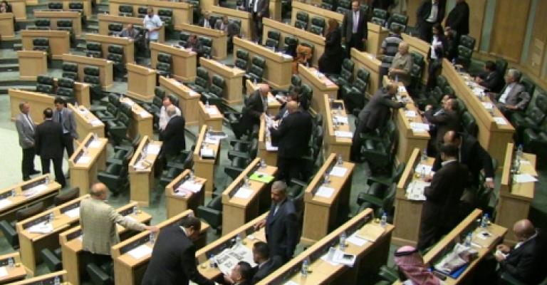 النواب يرفعون الاقتطاعات الشهرية على المنشأة والمؤمن بالضمان- فيديو