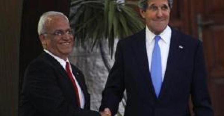 كيري ينهي جولته بلقاء عريقات في عمان