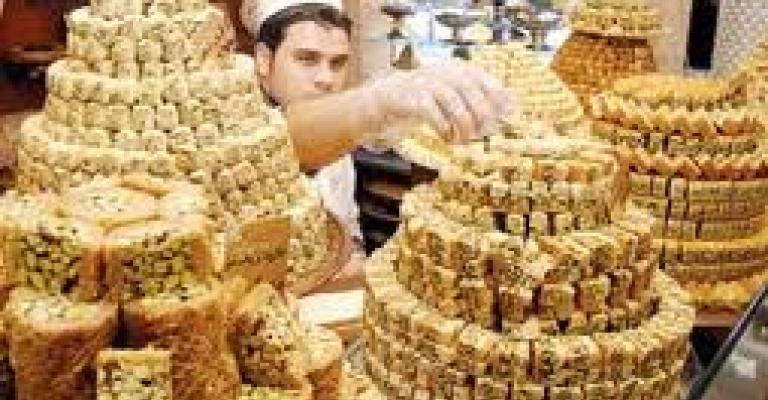 ارتفاع الطلب على الحلويات منذ بداية رمضان بنسبة 80% ارتفاع الطلب على الحلويات منذ بداية رمضان بنسبة 80%