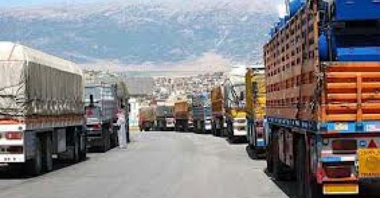 اضراب الجمارك يلحق ضرراً بالشاحنات بعشرة ملايين دينار اضراب الجمارك يلحق ضرراً بالشاحنات بعشرة ملايين دينار