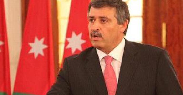75% من العاملين في قطاع الخدمات.. و200 ألف متعطل عن العمل