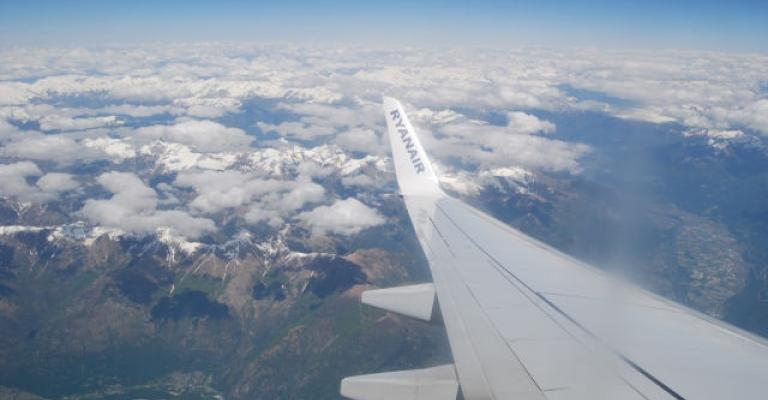 من نافذة الطائرة