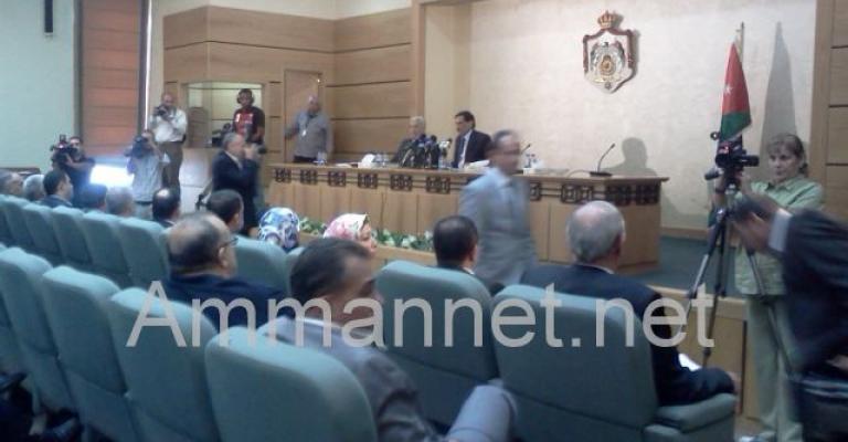 تناغم نيابي حكومي: لا نستطيع منع ضرب سوريا ولن نشارك فيها (صور) تناغم نيابي حكومي: لا نستطيع منع ضرب سوريا ولن نشارك فيها (صور)