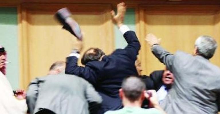 مجلس نواب استثنائي !!