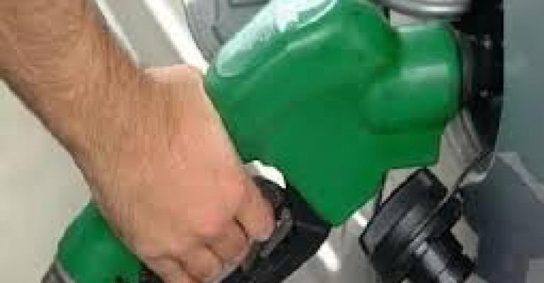 ترجيح تخفيض أسعار المحروقات أو تثبيتها ترجيح تخفيض أسعار المحروقات أو تثبيتها