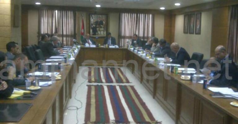 الفناطسة لكلالدة: إقالة المصري مؤامرة على الوطن الفناطسة لكلالدة: إقالة المصري مؤامرة على الوطن