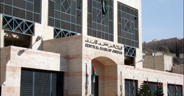 فريز: نمو الاقتصاد يصطدم بتدفق اللاجئين