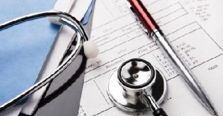 بطاقة التموين تحرم اللاجئين الفلسطينيين من التأمين الصحي