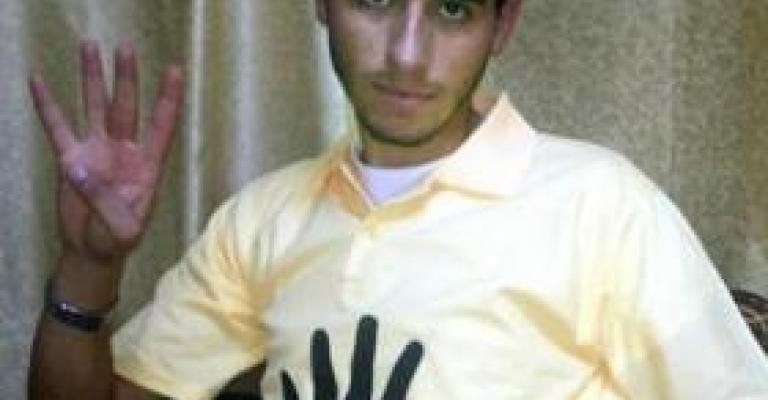 محاكمة معتقلي شعار "رابعة" الأربعاء