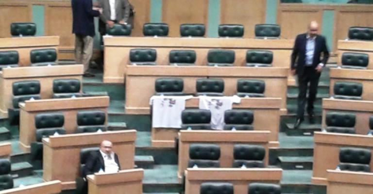 النواب الجدد يؤدون اليمين وتوافق على اللجنة القانونية- فيديو النواب الجدد يؤدون اليمين وتوافق على اللجنة القانونية- فيديو