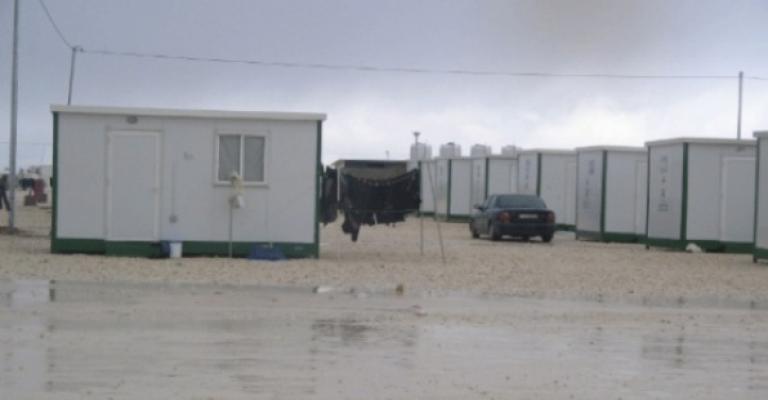 الإغاثة الأردنية تتسلم 71 كرفان للاجئين السوريين الإغاثة الأردنية تتسلم 71 كرفان للاجئين السوريين