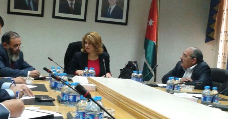 مؤشر الحريات يحدد مصير قرض اوروبي لسد عجز الموازنة 