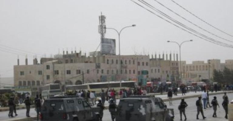 النائب أبو سويلم: لا علاج للعنف الجامعي بـ"اللفلفة" النائب أبو سويلم: لا علاج للعنف الجامعي بـ"اللفلفة"