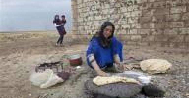 إرسال مساعدات إلى سورية عبر العراق إرسال مساعدات إلى سورية عبر العراق