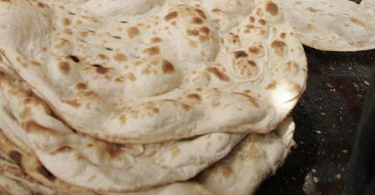 الطلب على الخبز ضمن المعدل ولا تلاعب في أسعاره الطلب على الخبز ضمن المعدل ولا تلاعب في أسعاره