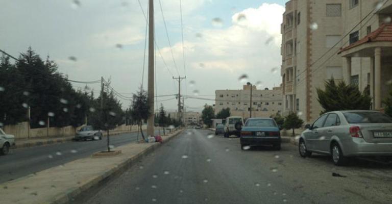 أجواء باردة وغائمة والعظمى في عمان 12 درجة