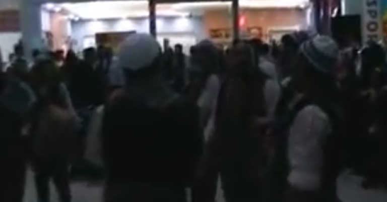 أبناء الشام... يقدمون "عراضتهم" في عمان