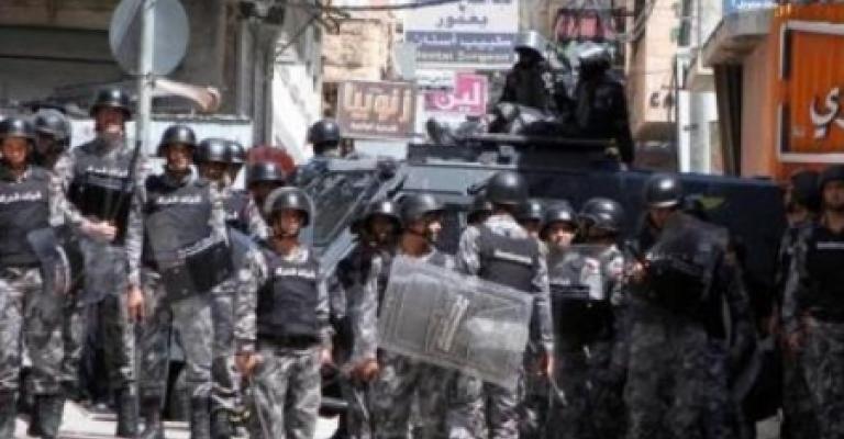 إصابة 4 أشخاص وحرق 10 منازل إثر مشاجرة في اربد