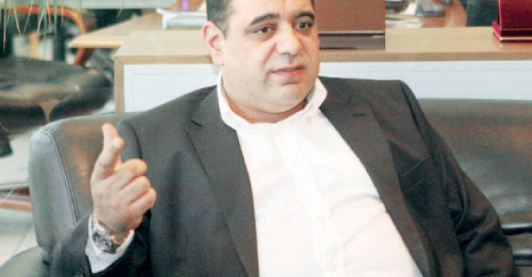 الهناندة : الحكومة ستبقي الضريبة على البطاقات الخلوية